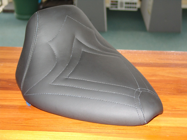 motorcycle-upholstery-custom-chopper-d-finished-seat